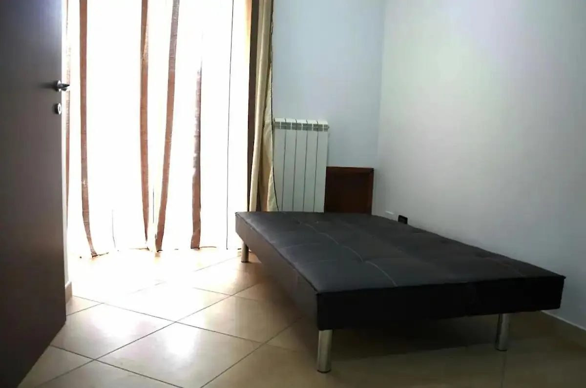 Lercarappart Lercara Friddi Appartement